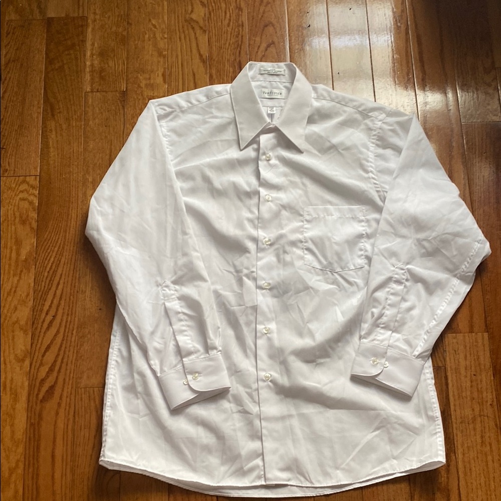 Van Heusen Crisp White Dress Shirt